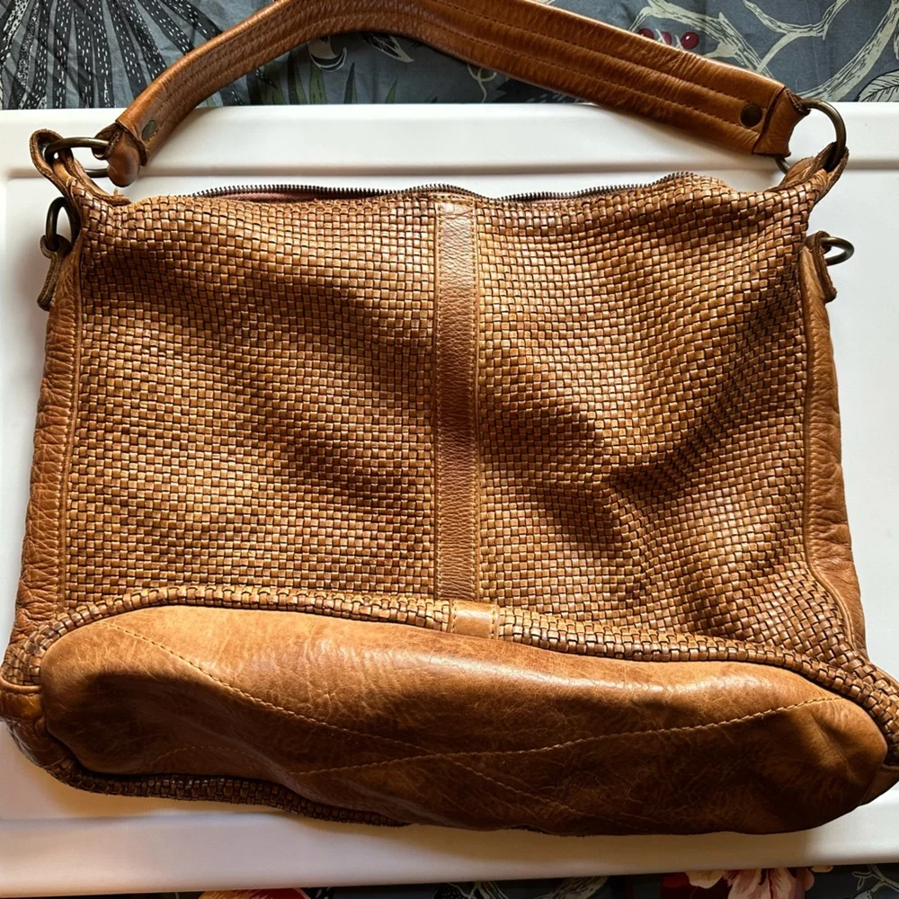 Woven Leather Purse - Picture 2 of 6